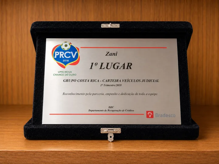 Placa de homenagem e reconhecimento profissional